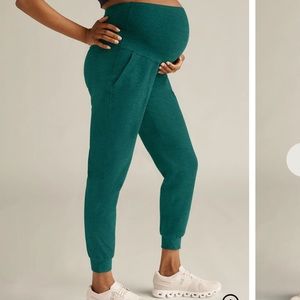 listing-status-banner